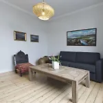 Thomsen Apartments