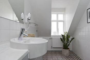 Thomsen Apartment