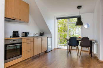 Thomsen Apartment *