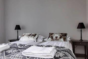 Thomsen Apartment *